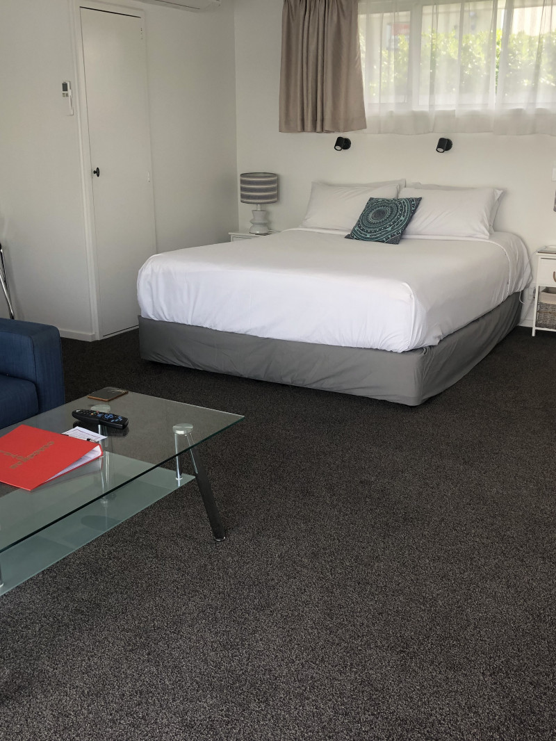 Coachman Motel 7