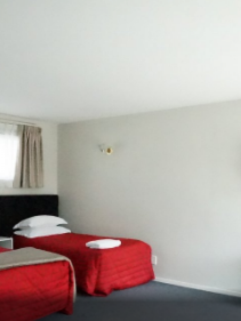 Coachman Motel 9