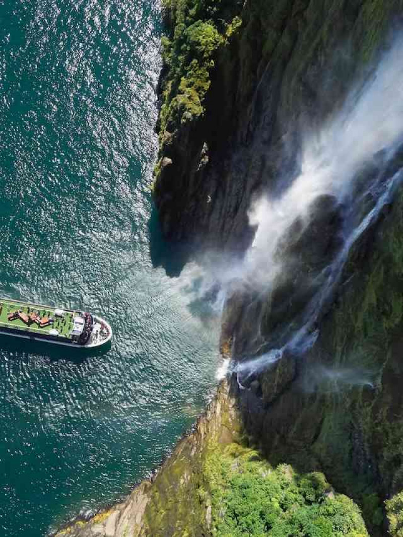 Milford Sound Day Tour from Te Anau 9