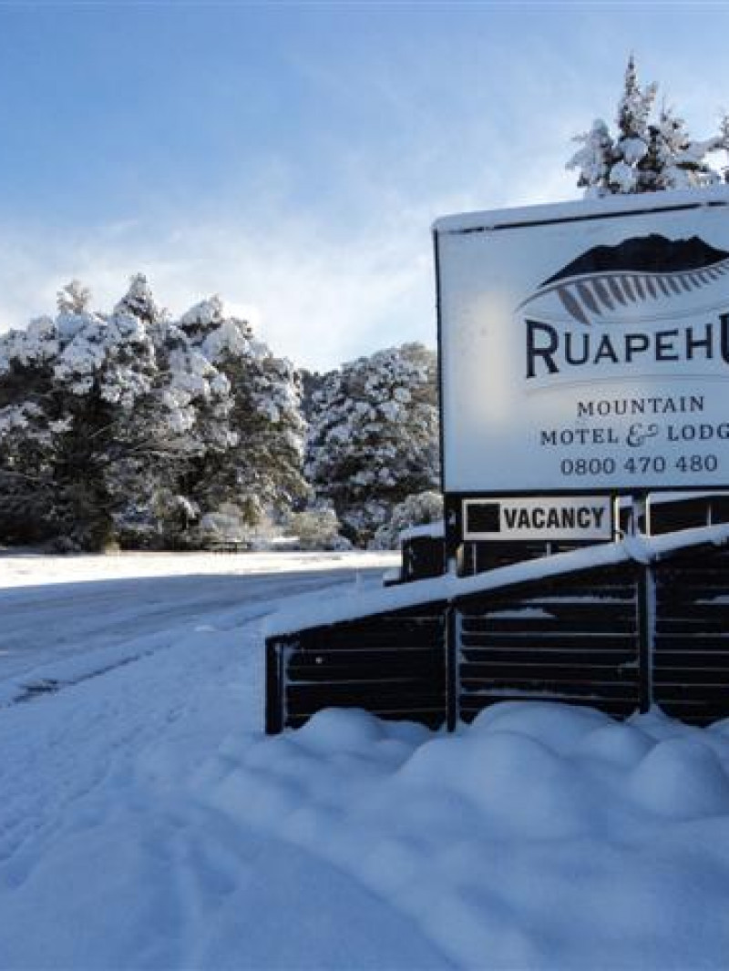 Ruapehu Mountain Motel & Lodge 9