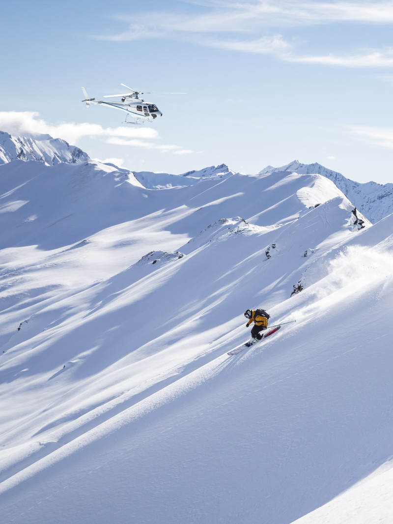 Heli-Skiing with Southern Lakes Heliski  8