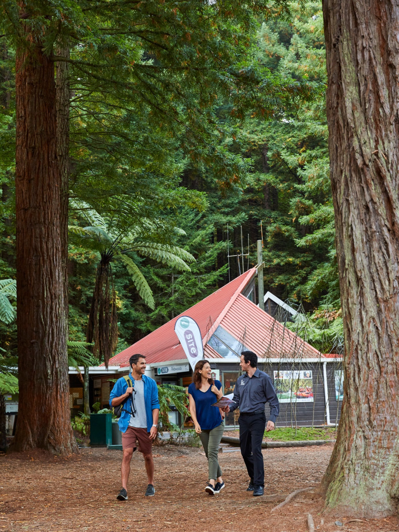 Aotearoa New Zealand isite Touring Map 2